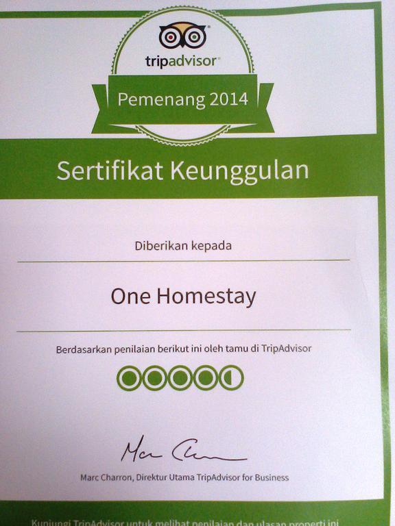 One Homestay And Warung Munduk Kültér fotó